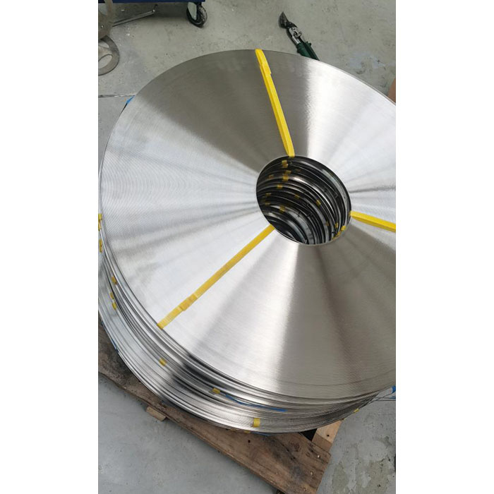 Πώς αλλάζουν οι μηχανικές ιδιότητες των λωρίδων από ανοξείδωτο χάλυβα 316 σε διαφορετικές θερμοκρασίες περιβάλλοντος;